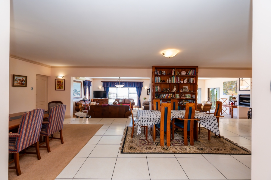 4 Bedroom Property for Sale in Myburgh Park Western Cape